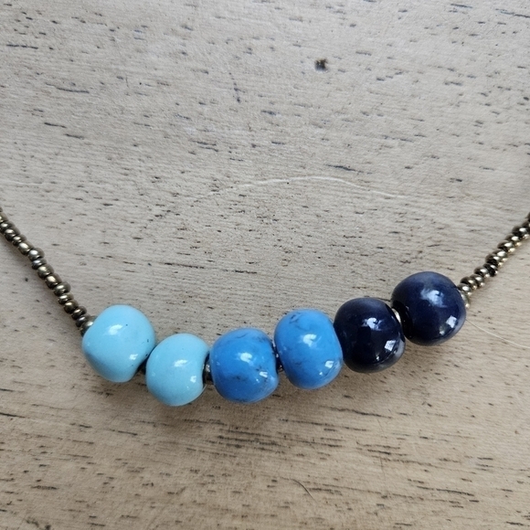 Beaded necklaces - Picture 4 of 8